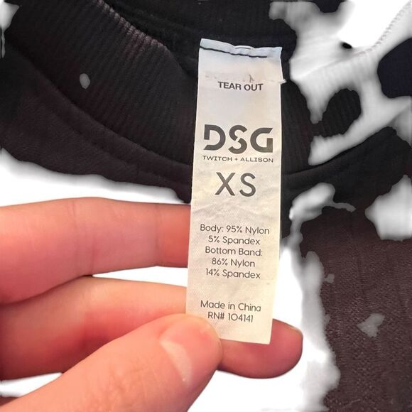 Dick’s sporting good black cropped workout‎ top - Picture 3 of 7